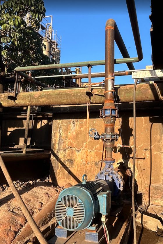 Calibração não intrusiva — Destilaria de Etanol: Balanço hídrico da coluna de destilação — check da vazão da bomba centrífuga